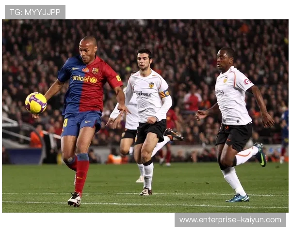 拉沃尔佩体系应用：中后场长传成破逼抢利器